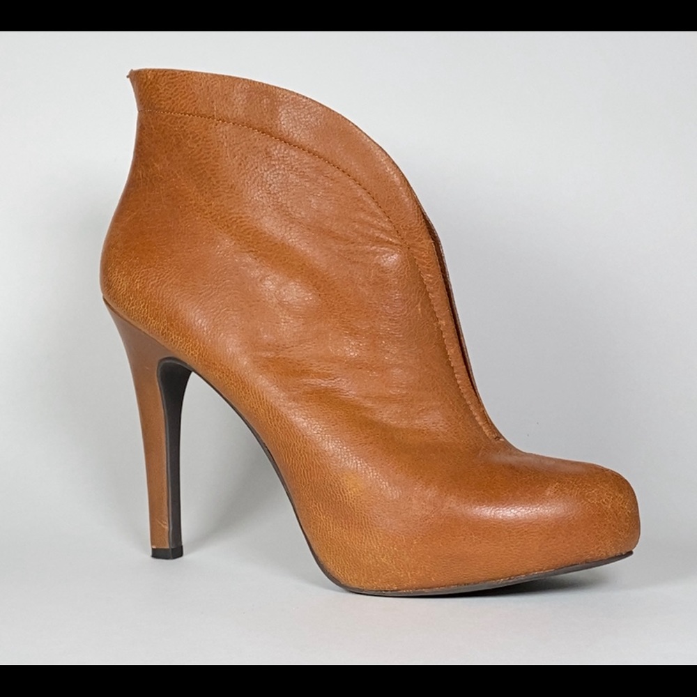 Jessica Simpson - booties